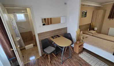 Mary Apartman Hajd�szoboszl�