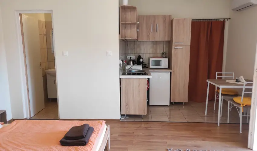 Montana Vendégház Balatonederics - Augusztus 20.