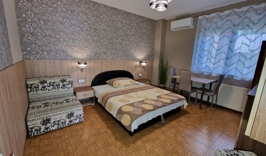 Napsug�r Apartmanh�z Si�fok - Augusztus 20. (min. 5 �j)