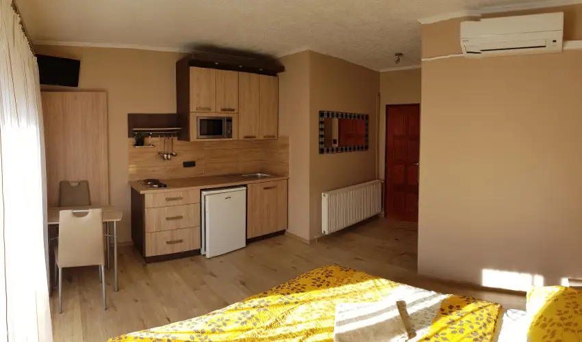 Napsug�r Apartmanh�z Si�fok - Augusztus 20. (min. 5 �j)