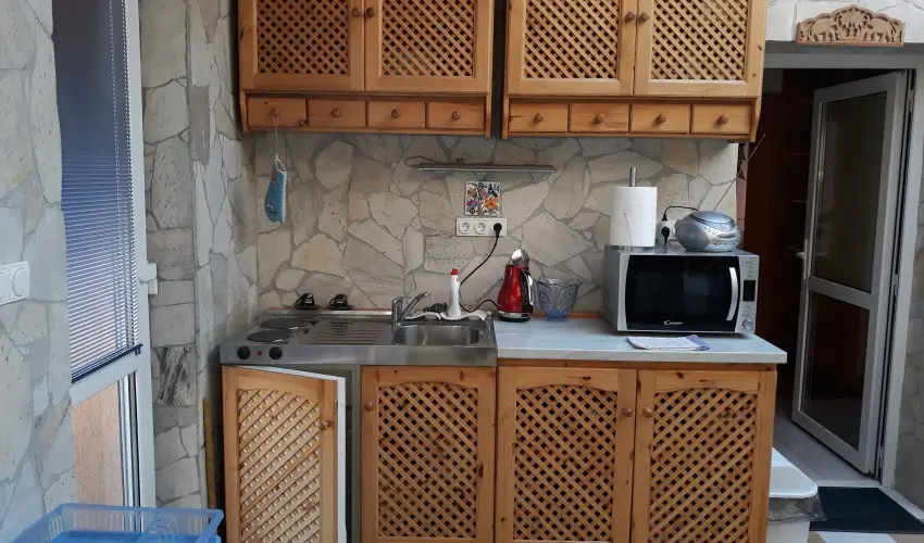 Napsug�r Ken�zy Lux Apartman Vend�gh�zak Hajd�szoboszl� - Augusztus 20. (min. 2 �j)