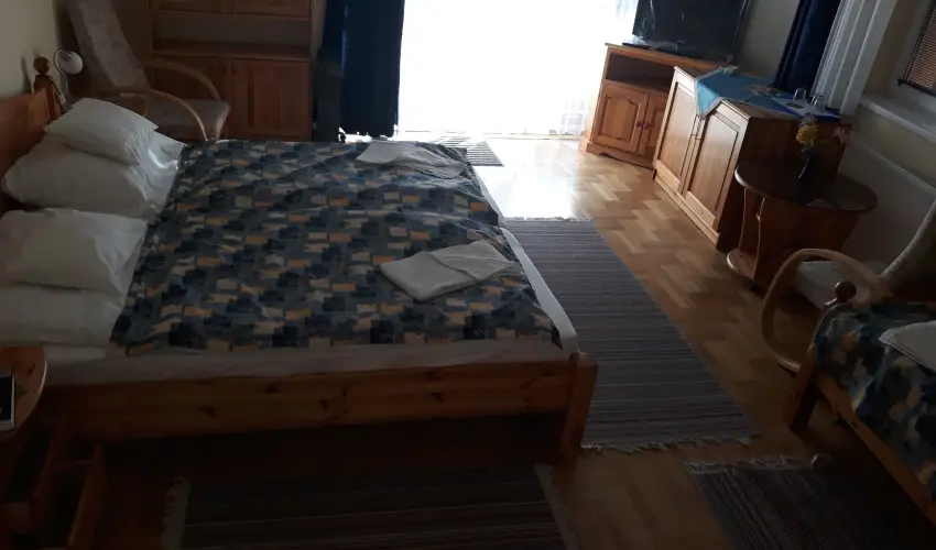 Napsug�r Ken�zy Lux Apartman Vend�gh�zak Hajd�szoboszl� - Augusztus 20. (min. 2 �j)