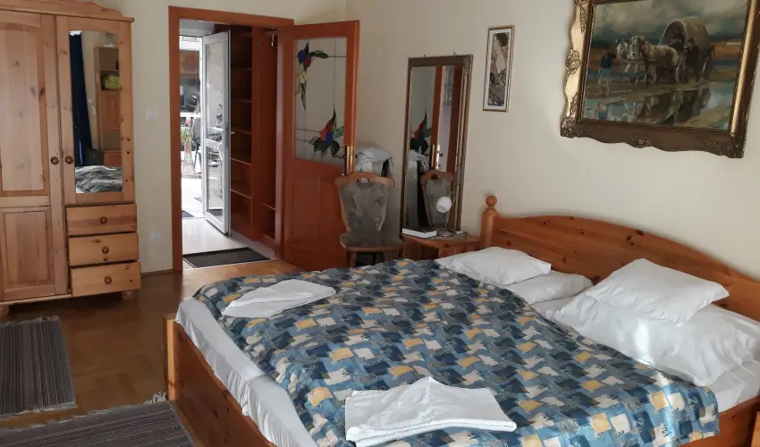 Napsug�r Ken�zy Lux Apartman Vend�gh�zak Hajd�szoboszl� - Augusztus 20. (min. 2 �j)