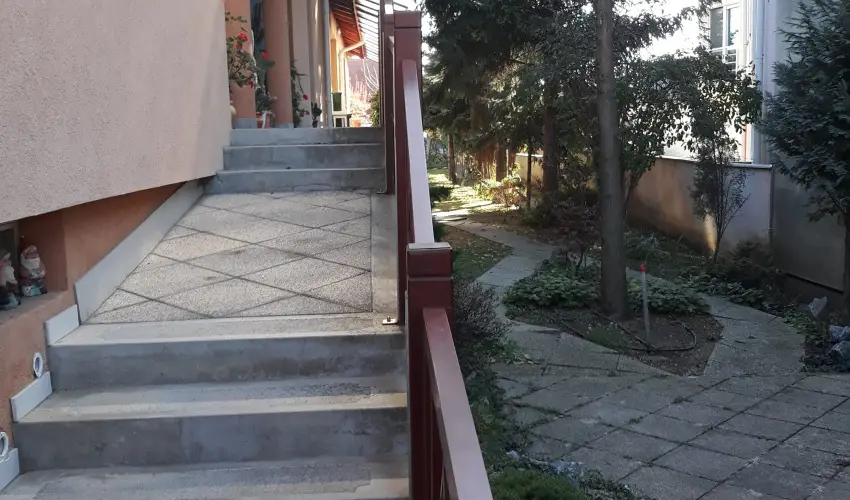 Napsug�r Ken�zy Lux Apartman Vend�gh�zak Hajd�szoboszl� - Augusztus 20. (min. 2 �j)