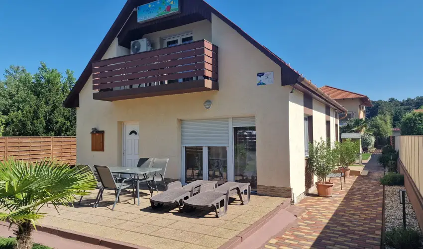 Napsug�r Villa A Si�fok - Augusztus 20. (min. 6 �j)