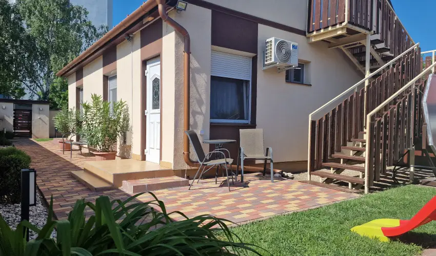 Napsug�r Villa A Si�fok - Augusztus 20. (min. 6 �j)