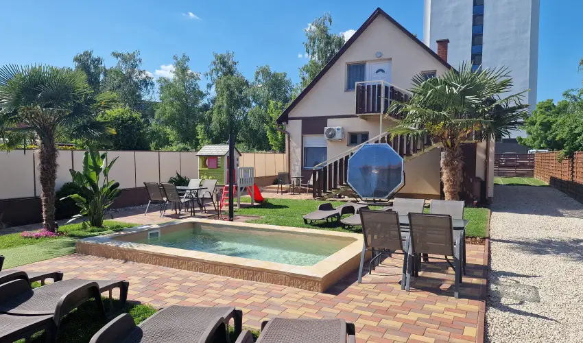 Napsug�r Villa A Si�fok - Augusztus 20. (min. 6 �j)