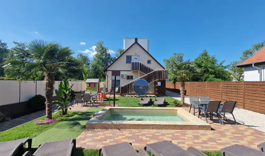 Napsug�r Villa A Si�fok - Augusztus 20. (min. 6 �j)