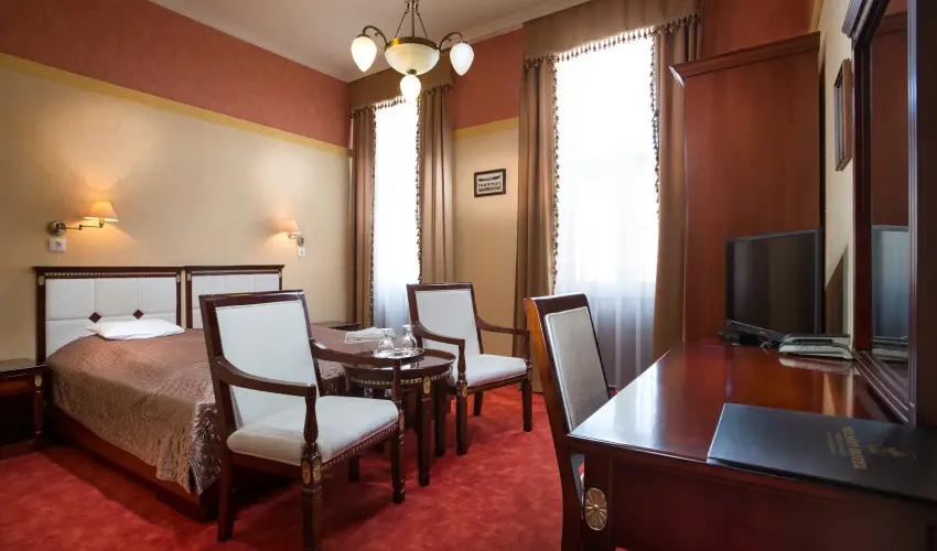 Nelson Hotel Hajd�szoboszl� - Augusztus 20. (min. 2 �j)