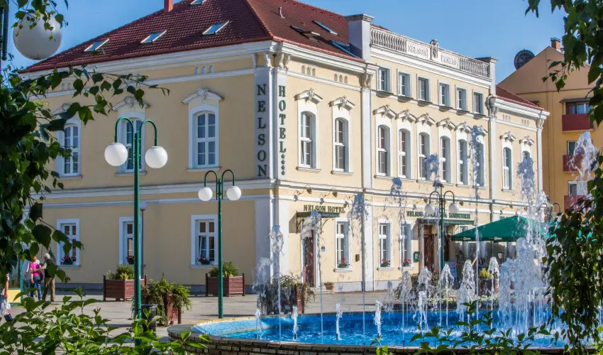 Nelson Hotel Hajd�szoboszl� - Augusztus 20. (min. 2 �j)
