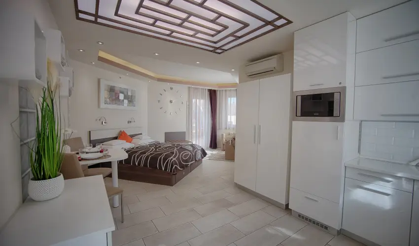 N�meth Apartmanok S�rv�r - Augusztus 20.