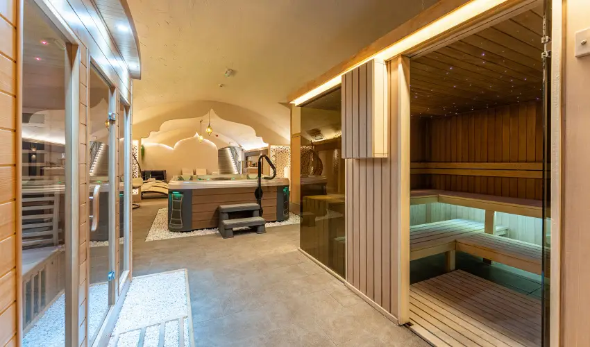 O�zis Hotel  Nagykanizsa - Augusztus 20.