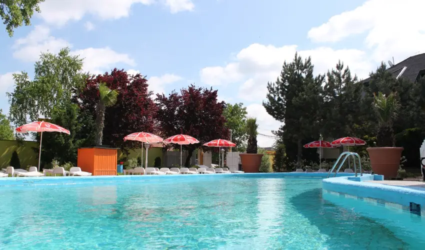 O�zis Wellness Panzi� Szigetszentmikl�s - Augusztus 20.
