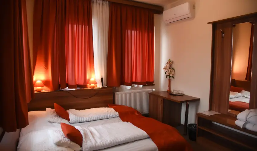 O�zis Wellness Panzi� Szigetszentmikl�s - Augusztus 20.