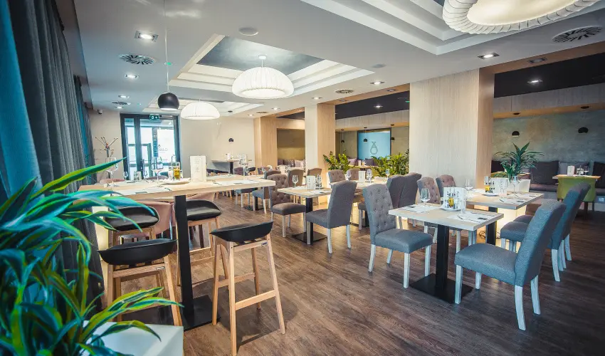 Onyx Luxury Srvr Srvr - Augusztus 20. - teljes elrefizetssel (min. 2 j)