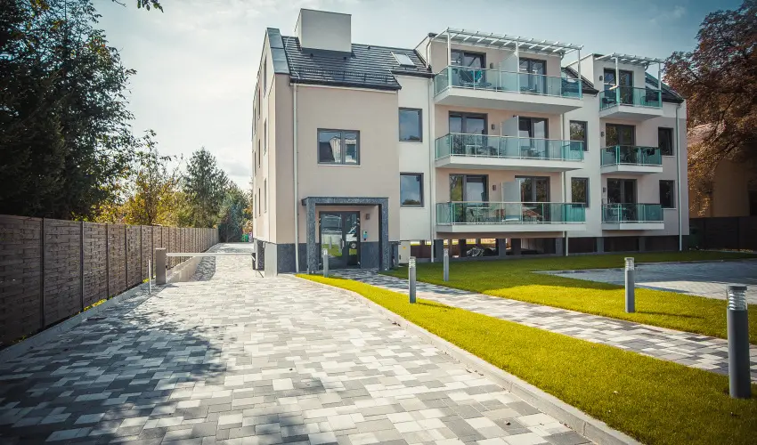 Onyx Luxury Srvr Srvr - Augusztus 20. - teljes elrefizetssel (min. 2 j)