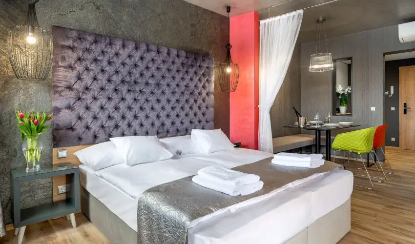 Onyx Luxury Srvr Srvr - Augusztus 20. - teljes elrefizetssel (min. 2 j)