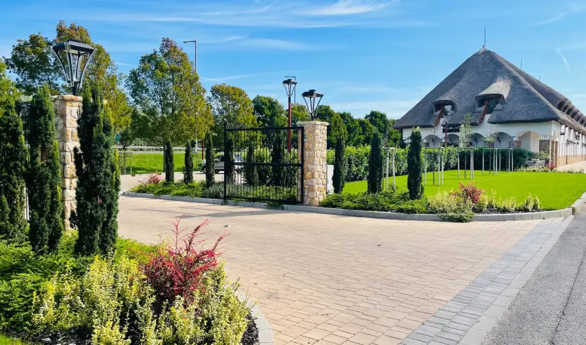 reg Halsz tterem s Fogad Tt - Augusztus 20.