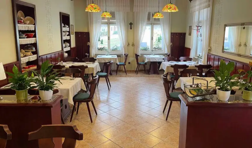 reg Prs Butikhotel Mr - Augusztus 20. 