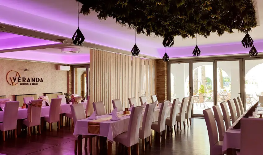 Öreg-tó Hotel Tata - Augusztus 20.