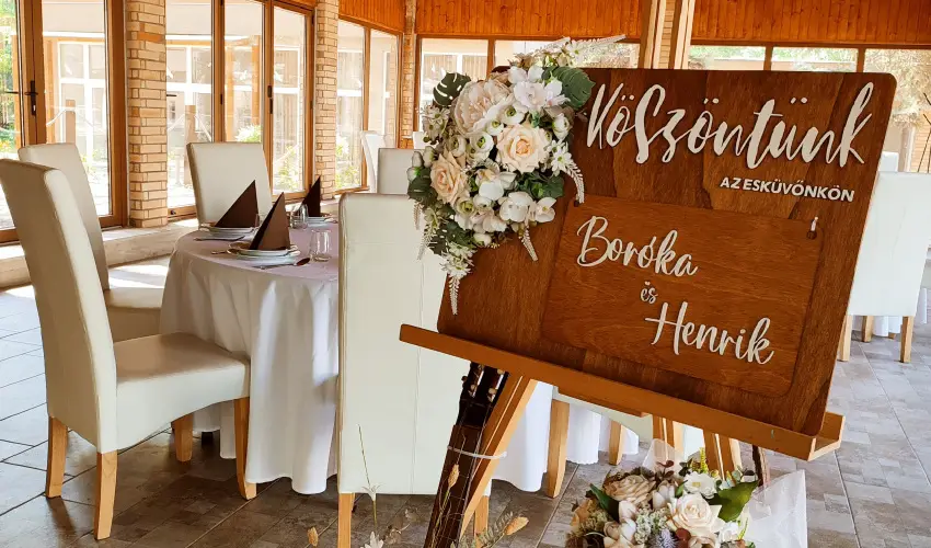 Öreg-tó Hotel Tata - Augusztus 20.