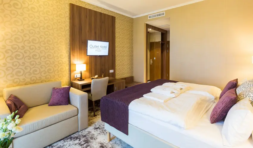 Outlet Hotel Polgr Polgr - Augusztus 20.