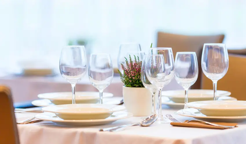 Outlet Hotel Polgr Polgr - Augusztus 20.