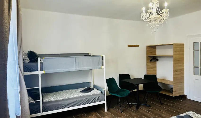 Pajkos P�ni �lm�nybirtok Vilyvit�ny - Augusztus 20.