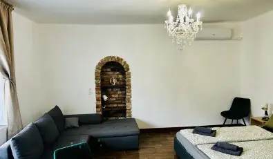 Pajkos P�ni �lm�nybirtok Vilyvit�ny