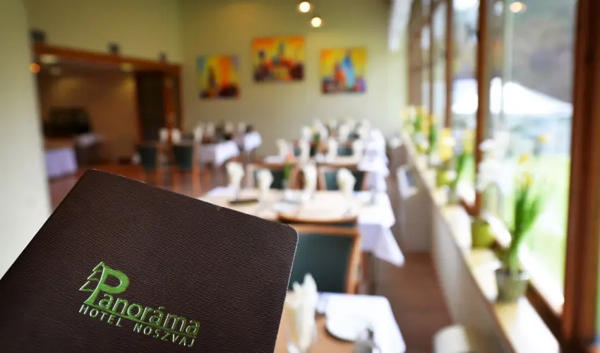 Panor�ma Hotel Noszvaj Noszvaj - Augusztus 20.