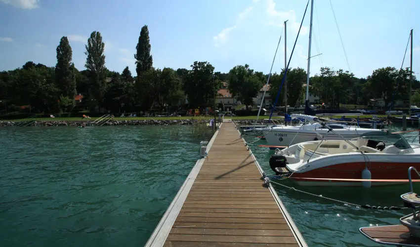 Aquilo Hotel Panoráma Tihany Tihany - Augusztus 20. (min. 2 éj)