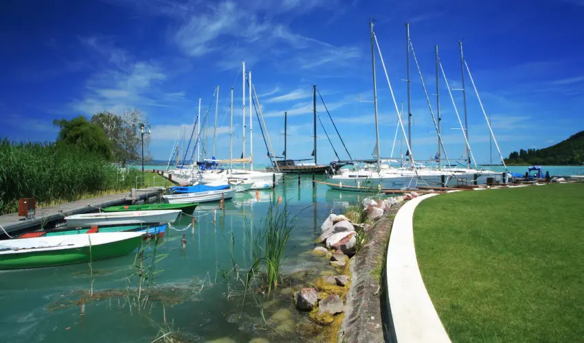 Aquilo Hotel Panoráma Tihany Tihany - Augusztus 20. (min. 2 éj)