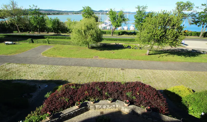 Aquilo Hotel Panoráma Tihany Tihany - Augusztus 20. (min. 2 éj)