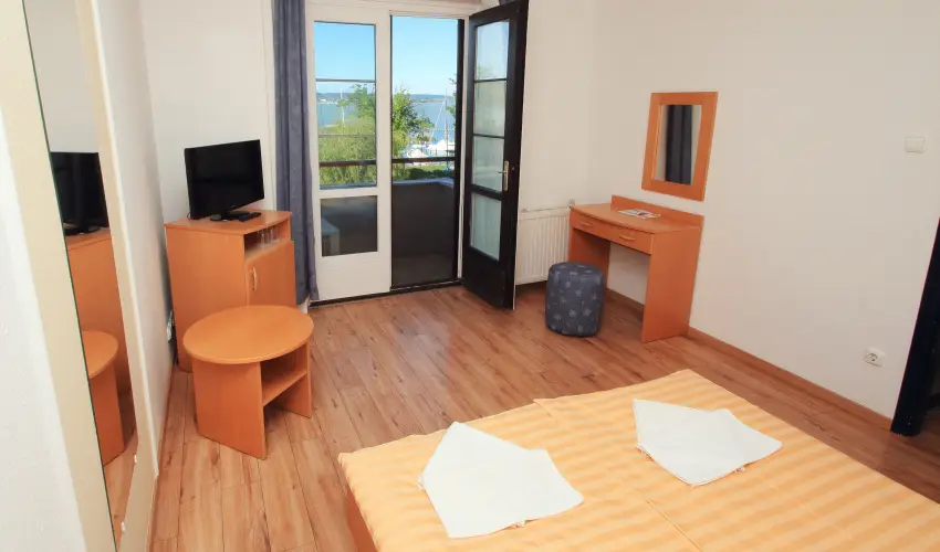 Aquilo Hotel Panoráma Tihany Tihany - Augusztus 20. (min. 2 éj)