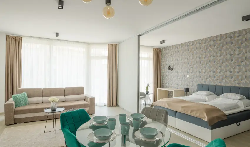 P�rizs Garden Apartments Debrecen - Augusztus 20. 
