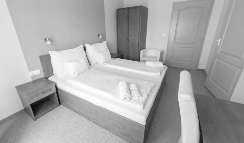 Pelso Panzi� Balatonm�riaf�rd� - Augusztus 20. - teljes el�refizet�ssel (min. 3 �j)