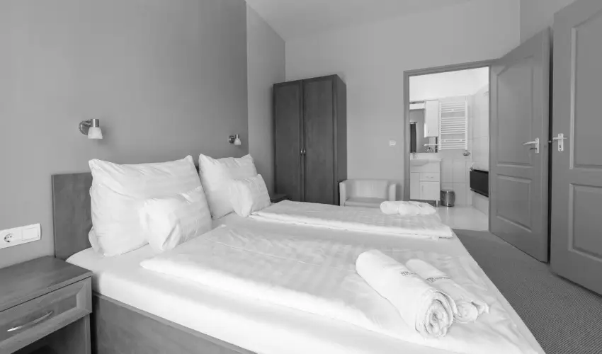 Pelso Panzi� Balatonm�riaf�rd� - Augusztus 20. - teljes el�refizet�ssel (min. 3 �j)