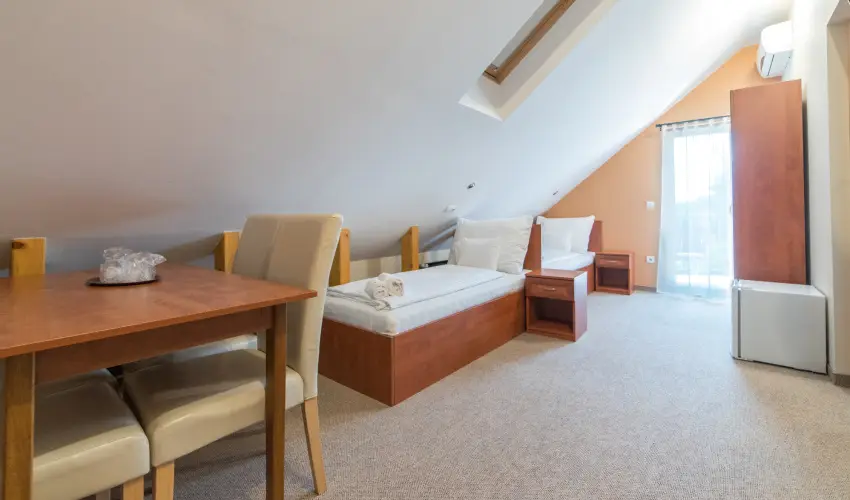 Pelso Panzi Balatonmriafrd - Augusztus 20. (min. 3 j)