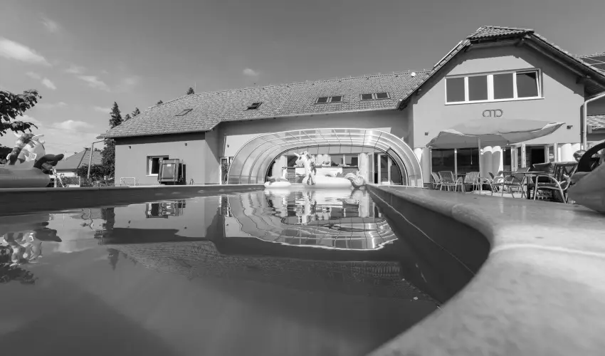 Pelso Panzi� Balatonm�riaf�rd� - Augusztus 20. - teljes el�refizet�ssel (min. 3 �j)