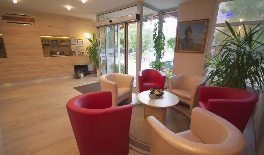 Hotel Vad�szk�rt Sz�kesfeh�rv�r - Augusztus 20.