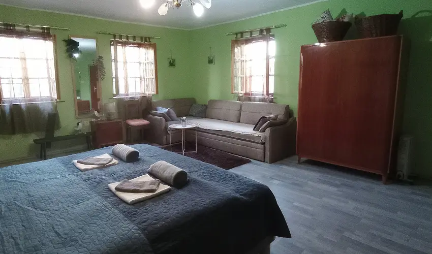 Pni Kuck Vendghz s Minifarm  Hosszvlgy - Augusztus 20.