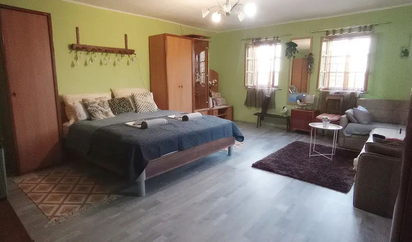 Pni Kuck Vendghz s Minifarm  Hosszvlgy - Augusztus 20.