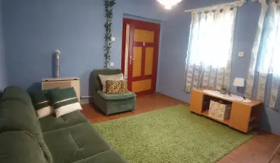 Pni Kuck Vendghz s Minifarm  Hosszvlgy