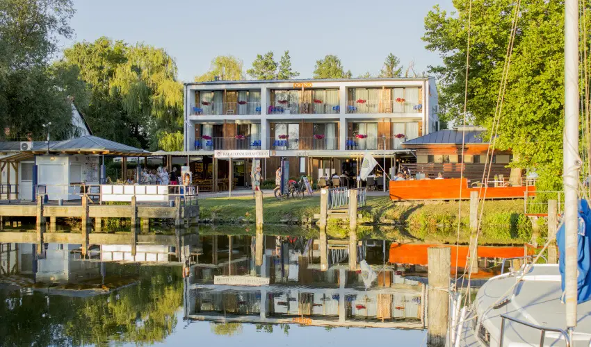 Port tterem & Panzi Balatonmriafrd - Augusztus 20. (min. 3 j)