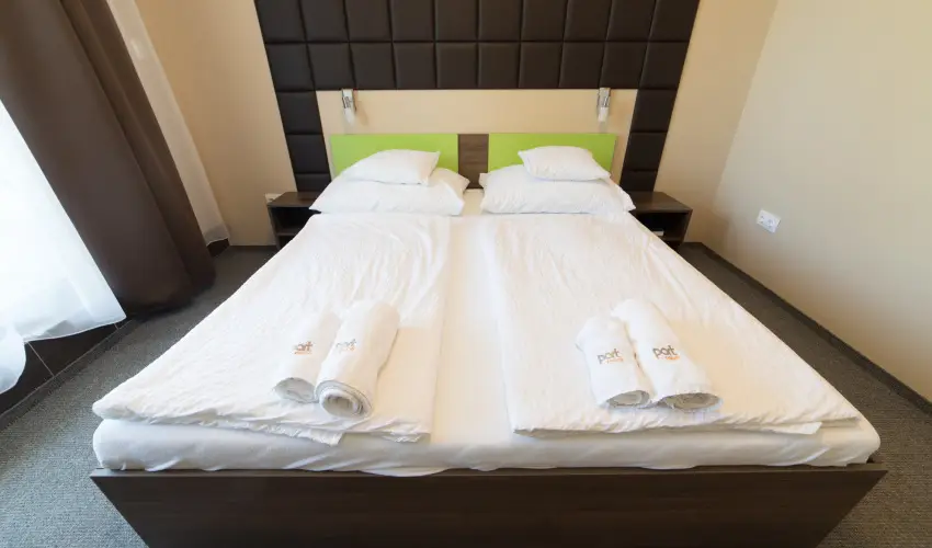 Port tterem & Panzi Balatonmriafrd - Augusztus 20. (min. 3 j)