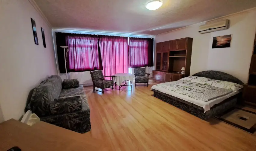 Prima Villa 2 Hajd�szoboszl� - Augusztus 20. (min. 2 �j)