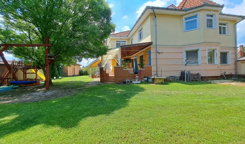 Prima Villa 2 Hajd�szoboszl� - Augusztus 20. (min. 2 �j)