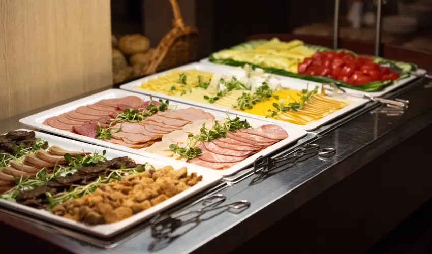 R31 Residence S�rv�r - Augusztus 20. (min. 2 �j)