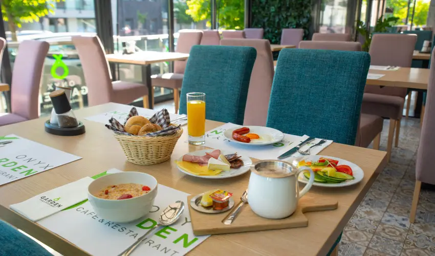 R31 Residence S�rv�r - Augusztus 20. (min. 2 �j)