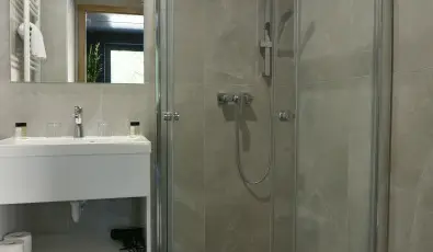 R31 Residence S�rv�r